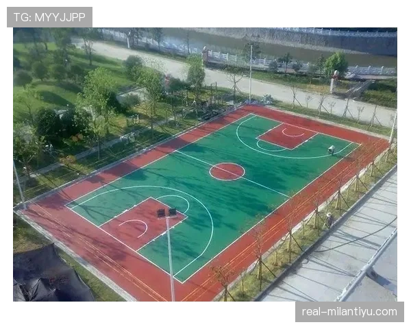 一次看懂如何根据篮球规则公正地判定争议球归属