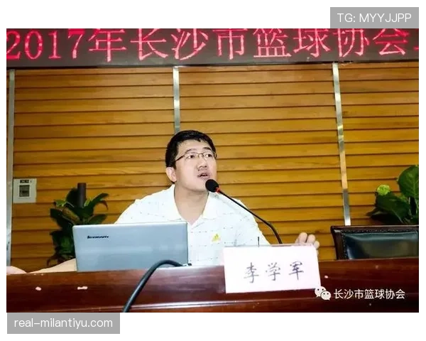 详解篮球规则中裁判协商判罚流程的启动条件与执行步骤